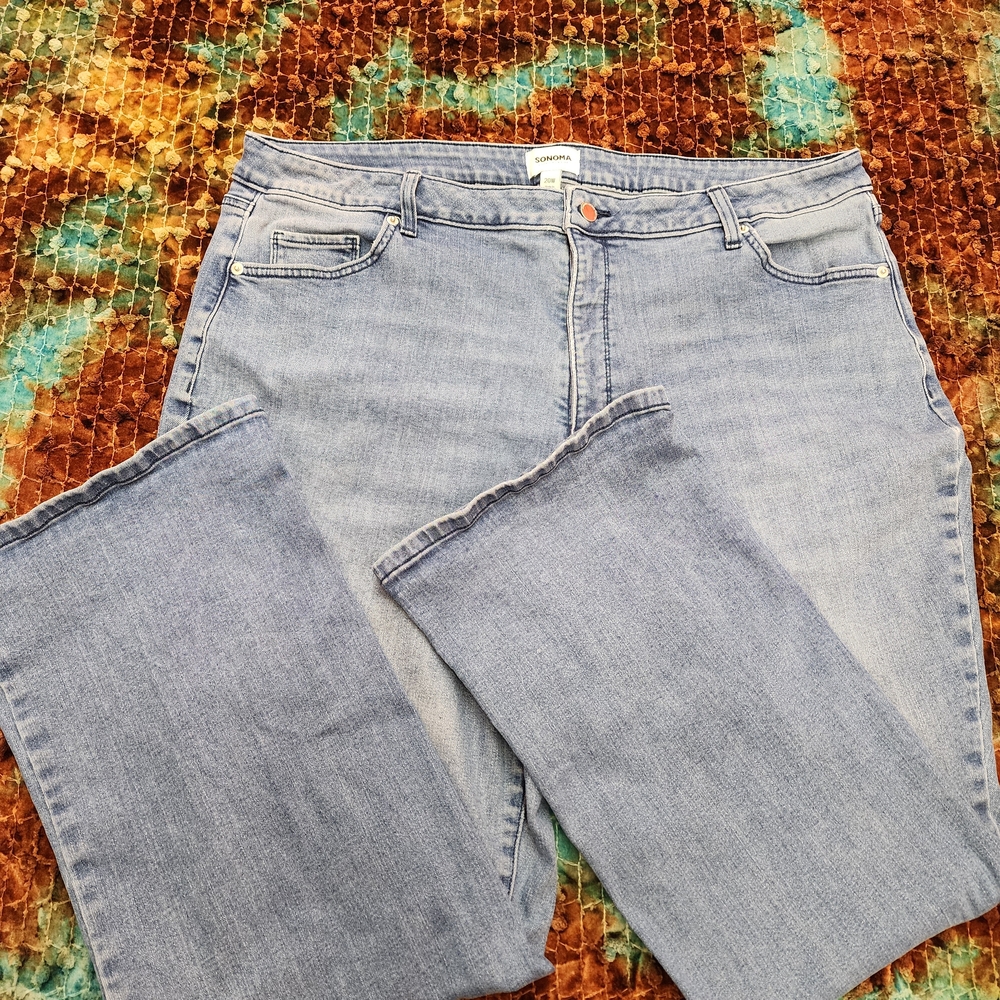 Sonoma Classic Woman's Blue Denim Jeans. Size 20W.